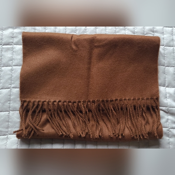 D&Y Scarf Softer Than Cashmere Chocolate Brown SO soft! - Picture 4 of 4